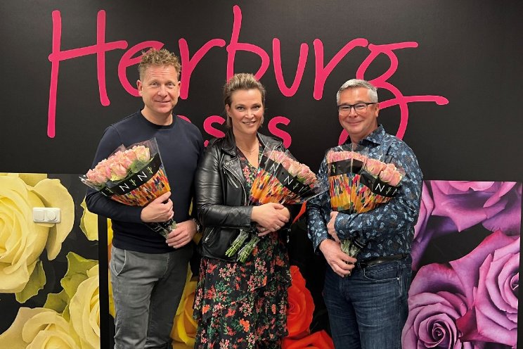 Nini by Herburg Roses kiest voor Online Flower Auction Nini by Herburg Roses kiest voor Online Flower Auction