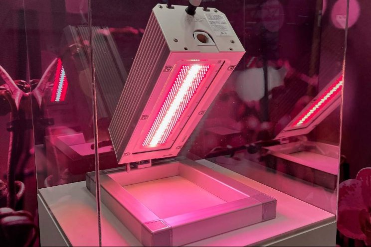 4730 μmol/s output watergekoelde LED 4730 μmol/s output watergekoelde LED
